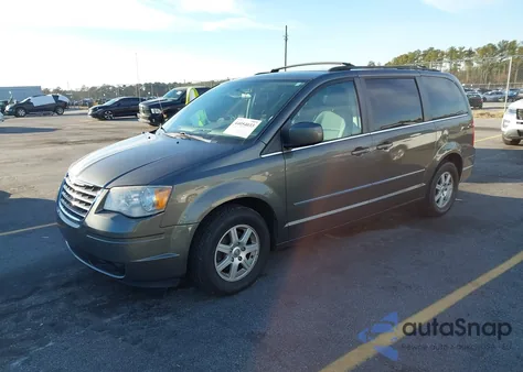 2010 Chrysler Town & Country Touring from USA, damaged, VIN 2A4RR5D15AR381553
